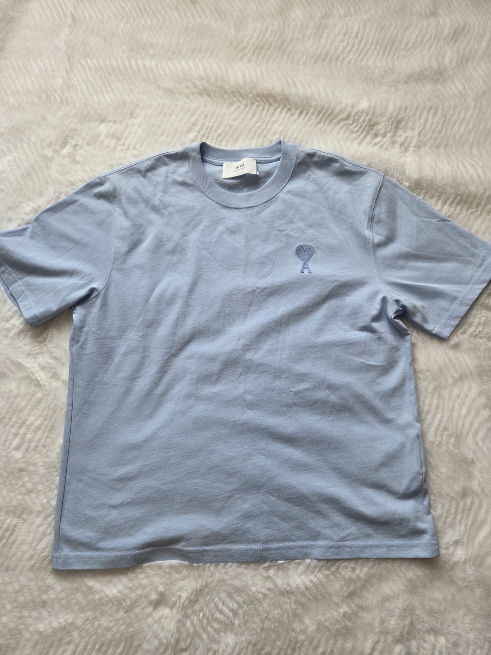 AMI Light Blue Heart Logo Crewneck T-Shirt Sz S Relaxred